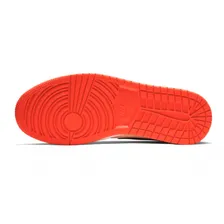 Кроссовки Nike Air Jordan 1 Mid SE Orange